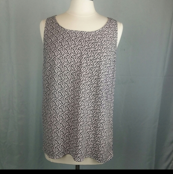 5 For $20.00 CAbi Racerback Leonard Print Tank Top, Medium, Black/Gray - Picture 4 of 6